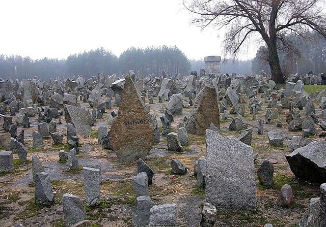 El Monumento del campo de exterminio Treblinka I