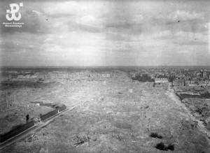 Las ruinas del gueto de Varsovia en el 1945 - fot. MPW